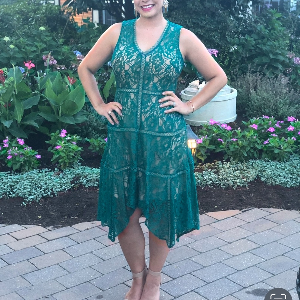 Green lace dress with scalloped neckline- Taylor